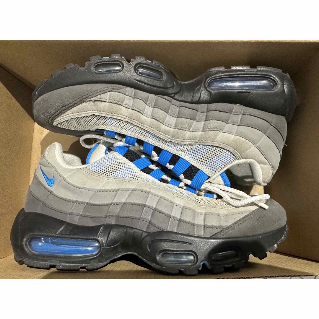 NIKE(ナイキ)のNIKE AIR MAX 95 CRYSTAL BLUE US8 メンズの靴/シューズ(スニーカー)の商品写真