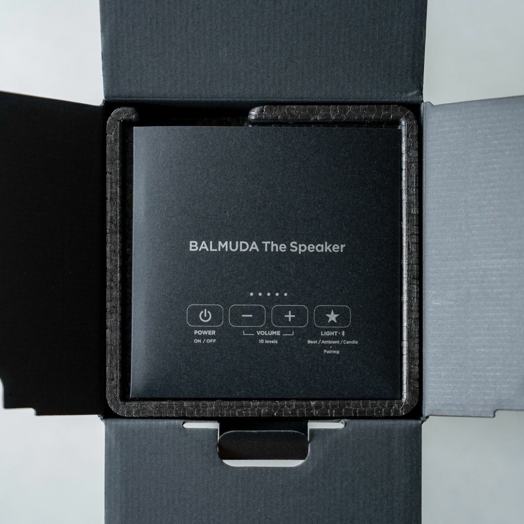 BALMUDA(バルミューダ)の新品同様★BALMUDA The Speaker M01A-BK スピーカー スマホ/家電/カメラのオーディオ機器(スピーカー)の商品写真