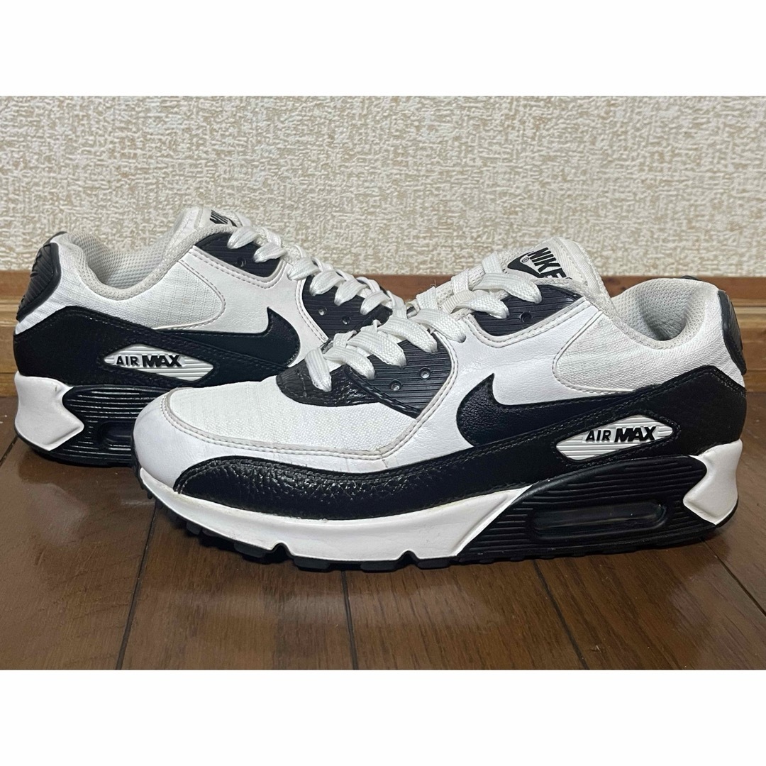 NIKE(ナイキ)のNIKE WMNS AIR MAX 90 "WHITE BLACK"24.0cm レディースの靴/シューズ(スニーカー)の商品写真