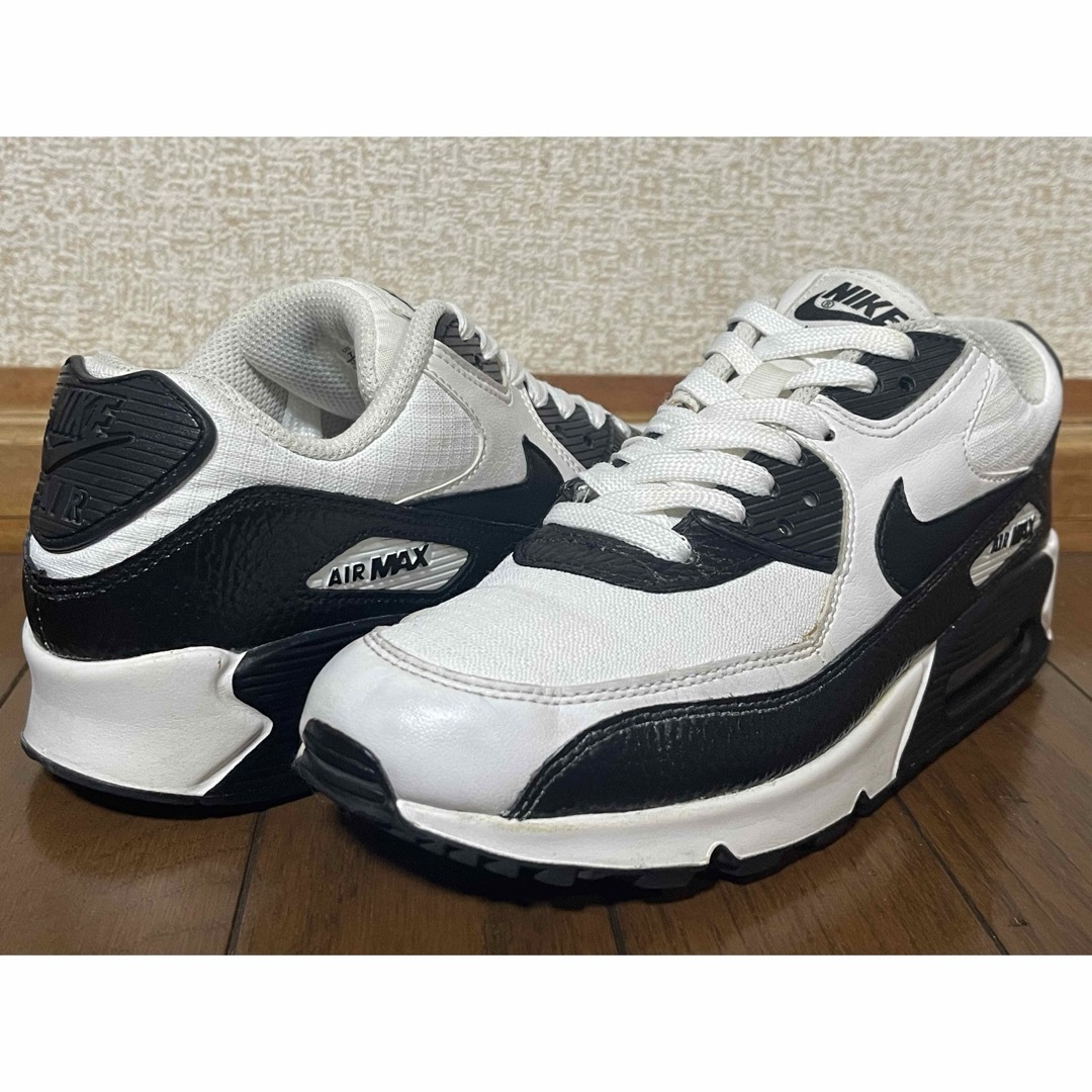 NIKE(ナイキ)のNIKE WMNS AIR MAX 90 "WHITE BLACK"24.0cm レディースの靴/シューズ(スニーカー)の商品写真