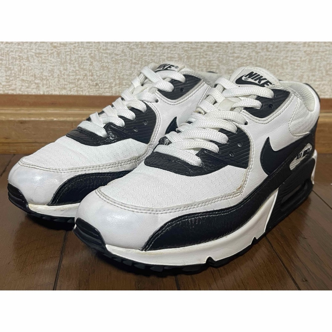 NIKE(ナイキ)のNIKE WMNS AIR MAX 90 "WHITE BLACK"24.0cm レディースの靴/シューズ(スニーカー)の商品写真