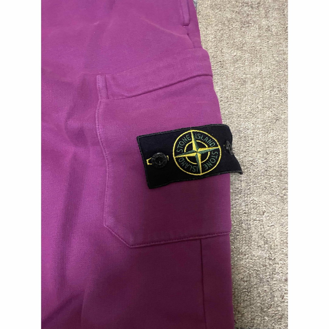 STONE ISLAND(ストーンアイランド)の廃盤レアカラー　STONEISLAND スウェットパンツ　S パープル メンズのトップス(スウェット)の商品写真