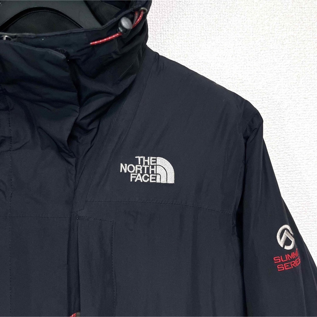 THE NORTH FACE(ザノースフェイス)の人気 ノースフェイス 中綿マウンテンパーカー サミットシリーズ レディースS 黒 レディースのジャケット/アウター(ナイロンジャケット)の商品写真