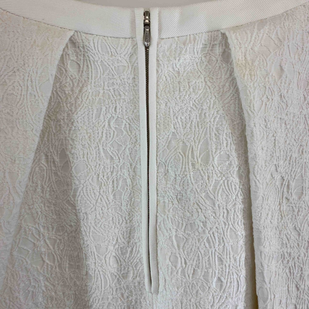 Drawer(ドゥロワー)のDRAWER ドゥロワー　ホワイト　白　ゴブラン織り風　 レディース ロングスカート レディースのスカート(ロングスカート)の商品写真