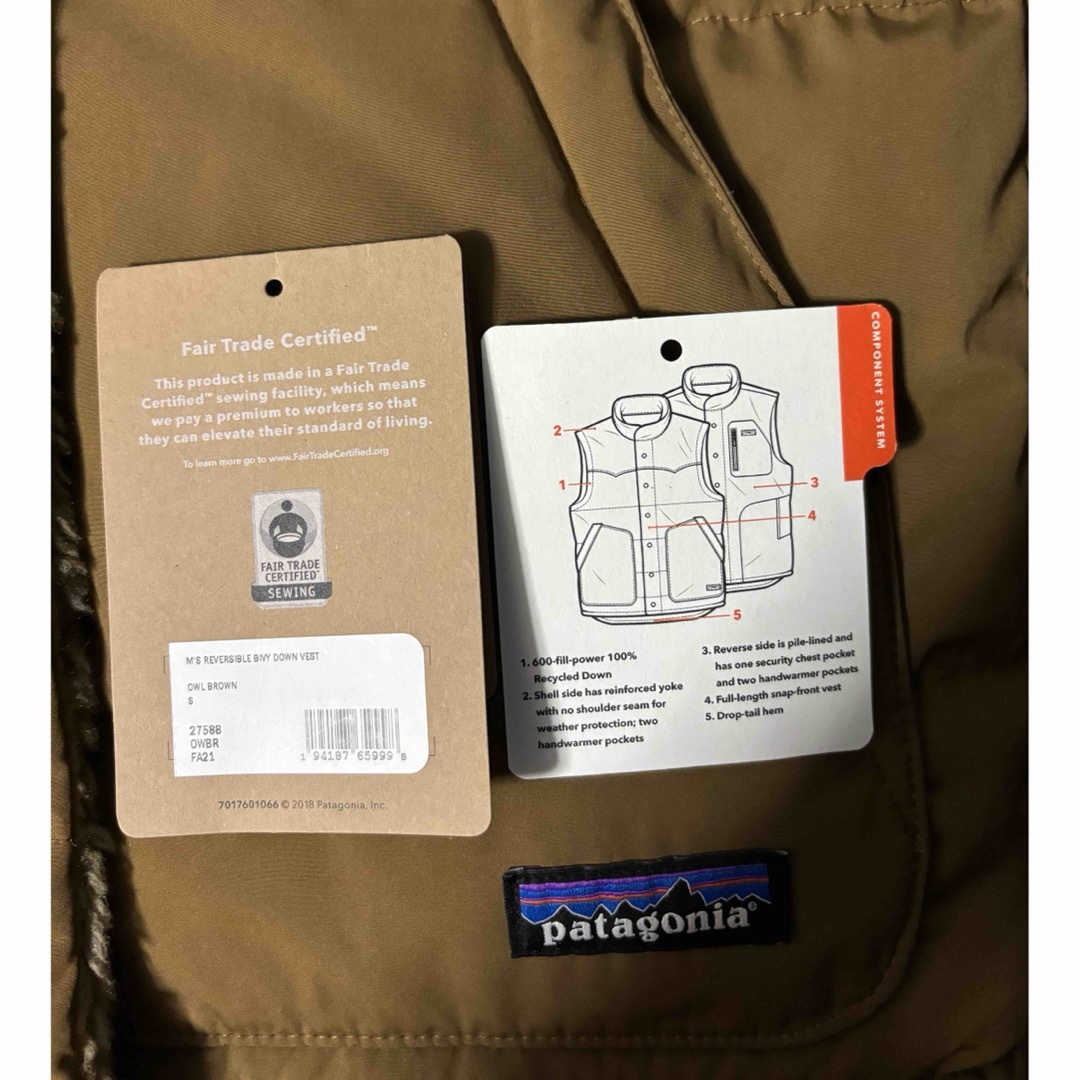 patagonia(パタゴニア)のパタゴニア　ビビーダウンベスト　リバーシブル　Sサイズ　美品 メンズのジャケット/アウター(ダウンベスト)の商品写真