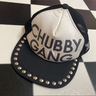 チャビーギャング(CHUBBYGANG)のチャビーギャング スタッズ ロゴ キャップ 帽子 M(帽子)