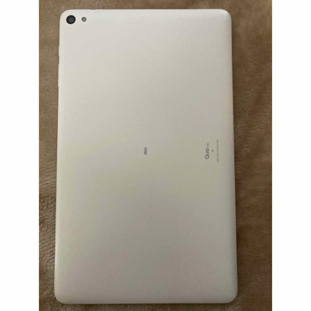 au(エーユー)のHuawei Qua tab 02 HWT31 SWAパウダーホワイト スマホ/家電/カメラのPC/タブレット(タブレット)の商品写真