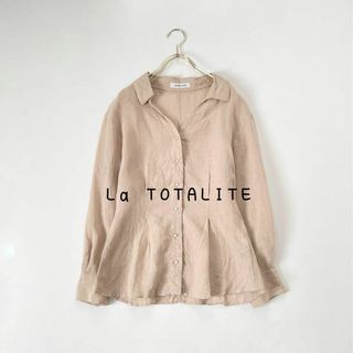 ラトータリテ(La TOTALITE)のラトータリテ　パールボタンウォーターツイストリネンタックシャツ　ベージュ(シャツ/ブラウス(長袖/七分))