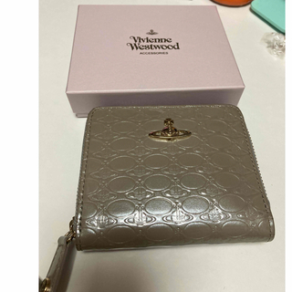 ヴィヴィアンウエストウッド(Vivienne Westwood)のVivienne Westwoodオンライン限定二つ折り財布グレー(財布)