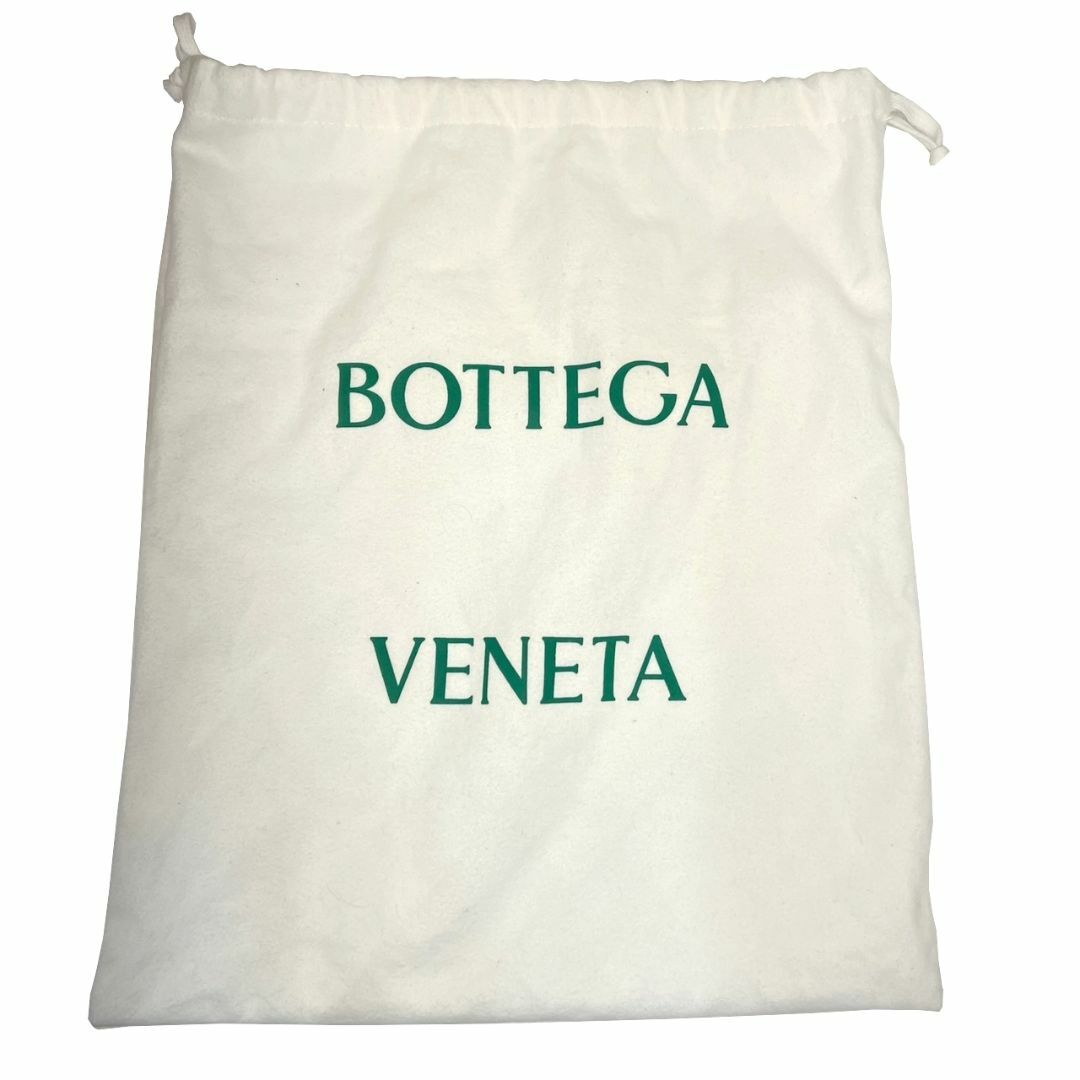 Bottega Veneta(ボッテガヴェネタ)のBOTTEGA VENETA ボッテガ ヴェネタ クラシック カセット イントレチャート ショルダーバッグ 578004 レザー ホワイト レディース メンズ レディースのバッグ(ショルダーバッグ)の商品写真