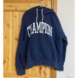 チャンピオン(Champion)の4/1まで出品！championパーカー(パーカー)