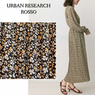 アーバンリサーチ(URBAN RESEARCH)のたっぷりプリーツとギャザーが素敵♪ 花柄マキシワンピース　フリー　ブラック(ロングワンピース/マキシワンピース)