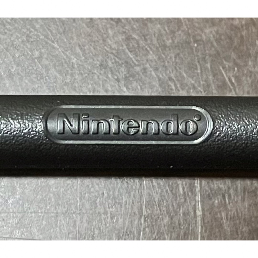 ニンテンドー2DS(ニンテンドー2DS)のNew2DSLL タッチペン ブラック任天堂純正 新品 エンタメ/ホビーのゲームソフト/ゲーム機本体(携帯用ゲーム機本体)の商品写真