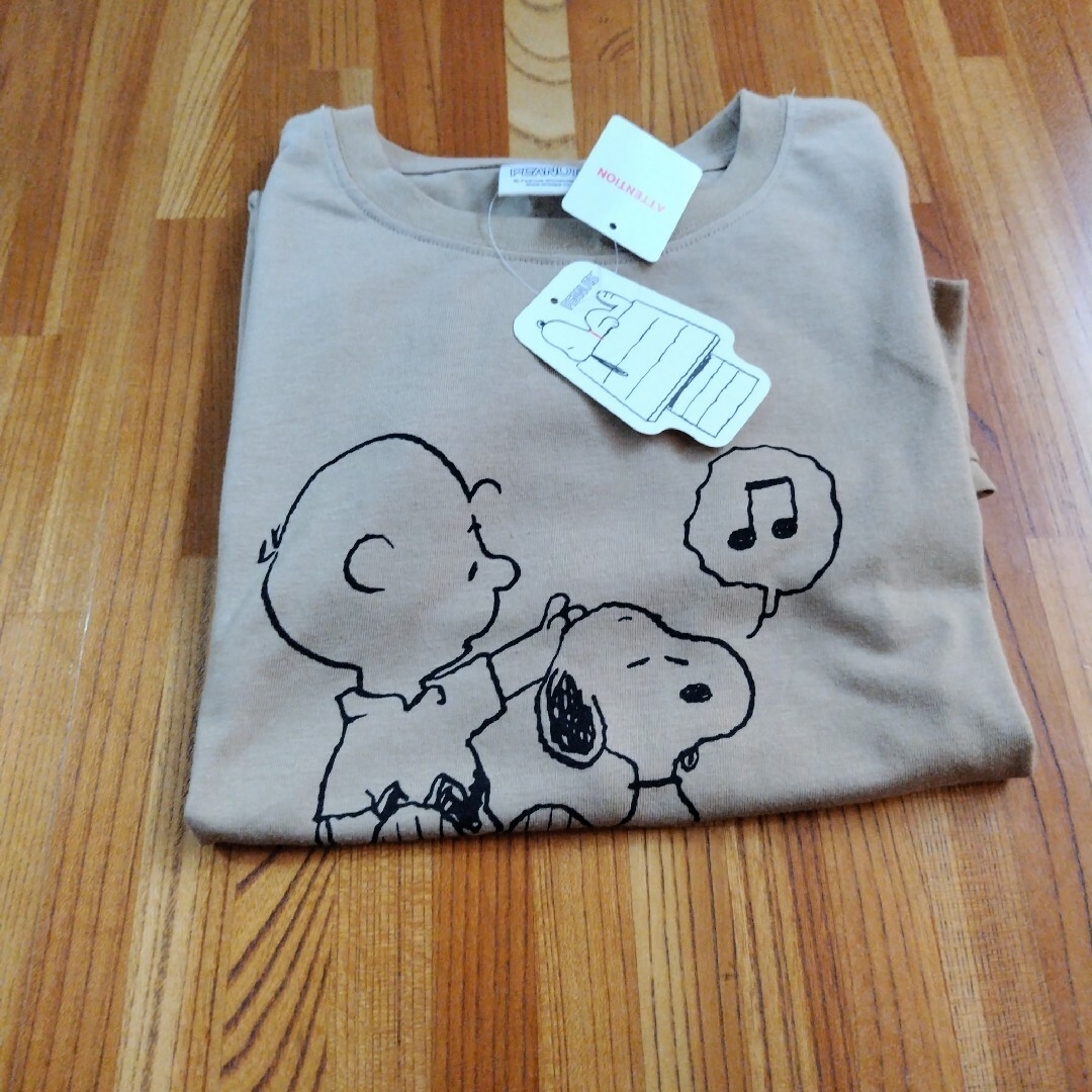 SNOOPY(スヌーピー)の【新品　未使用】スヌーピー　Tシャッ　チュニック　半袖　ベージュ　M レディースのトップス(Tシャツ(半袖/袖なし))の商品写真