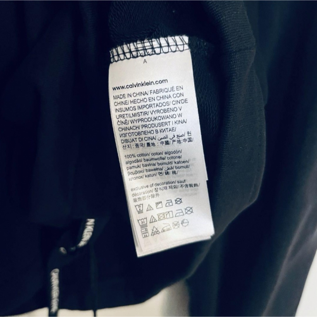 Calvin Klein(カルバンクライン)の【美品！】Calvin Klein JEANS　パーカー　ウエスト調節　オシャレ レディースのトップス(パーカー)の商品写真