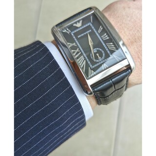 エンポリオアルマーニ(Emporio Armani)のアルマーニ　長方形のメンズ腕時計　黒(腕時計(アナログ))