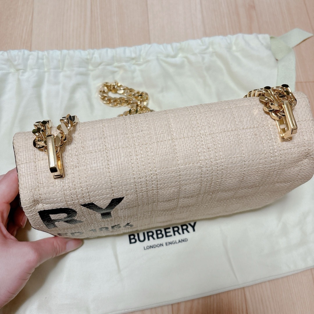 BURBERRY(バーバリー)のBURBERRY バーバリー ラフィア ショルダー チェーン バック レディースのバッグ(ショルダーバッグ)の商品写真