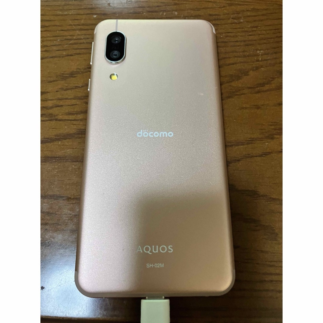 AQUOS(アクオス)のAQUOS SH-02M docomo スマホ/家電/カメラのスマートフォン/携帯電話(スマートフォン本体)の商品写真