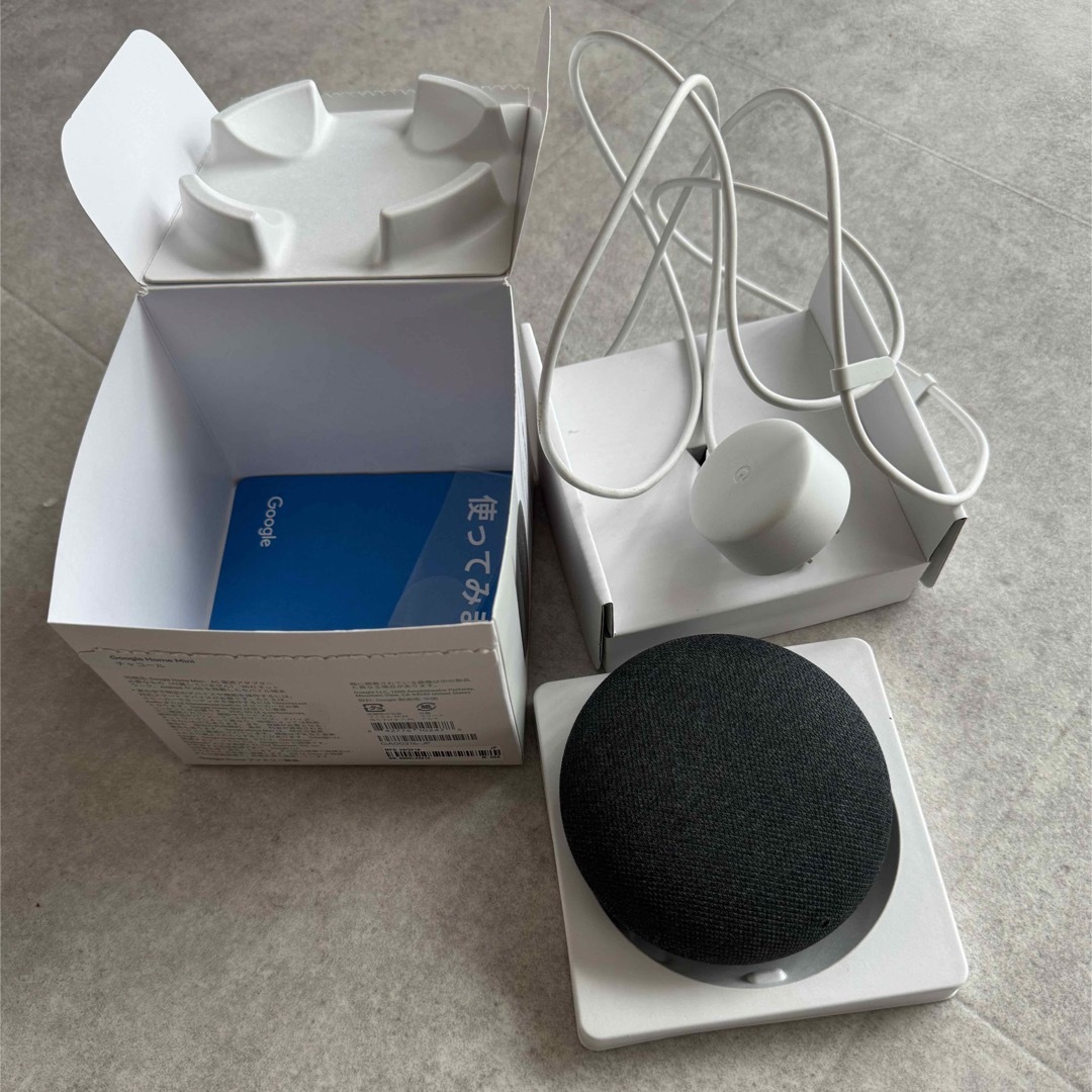 Google(グーグル)のGoogle Home mini スマホ/家電/カメラのオーディオ機器(スピーカー)の商品写真