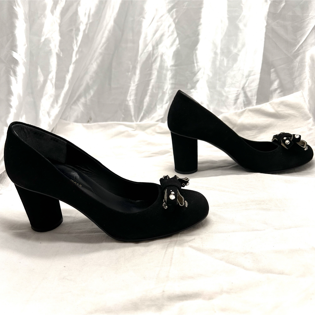 TSUMORI CHISATO(ツモリチサト)の【極美品】ツモリチサトウォーク　リボンスウェードパンプス　アーモンドトゥー レディースの靴/シューズ(ハイヒール/パンプス)の商品写真