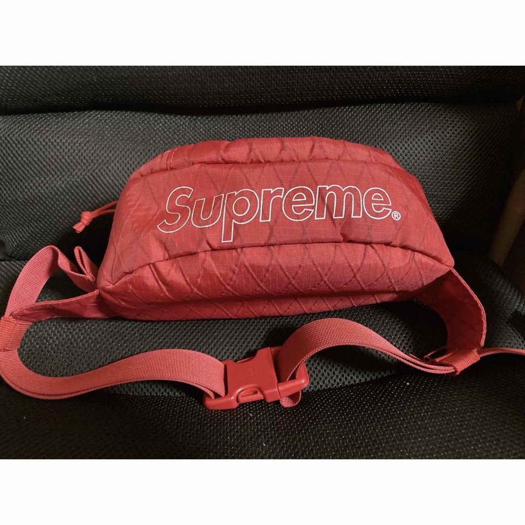 Supreme(シュプリーム)の送料込シュプリームウエストバッグ18FWSupremeWaist Bag メンズのバッグ(ウエストポーチ)の商品写真