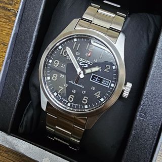 セイコー(SEIKO)のSEIKO 5スポーツ SBSA197 ミッドサイズ 極美品 ブラック 黒(腕時計(アナログ))