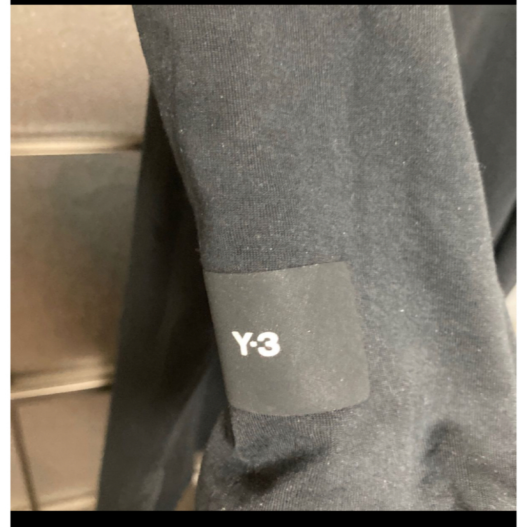 Y-3(ワイスリー)のY3 シャツ　 ブラック メンズのトップス(Tシャツ/カットソー(半袖/袖なし))の商品写真