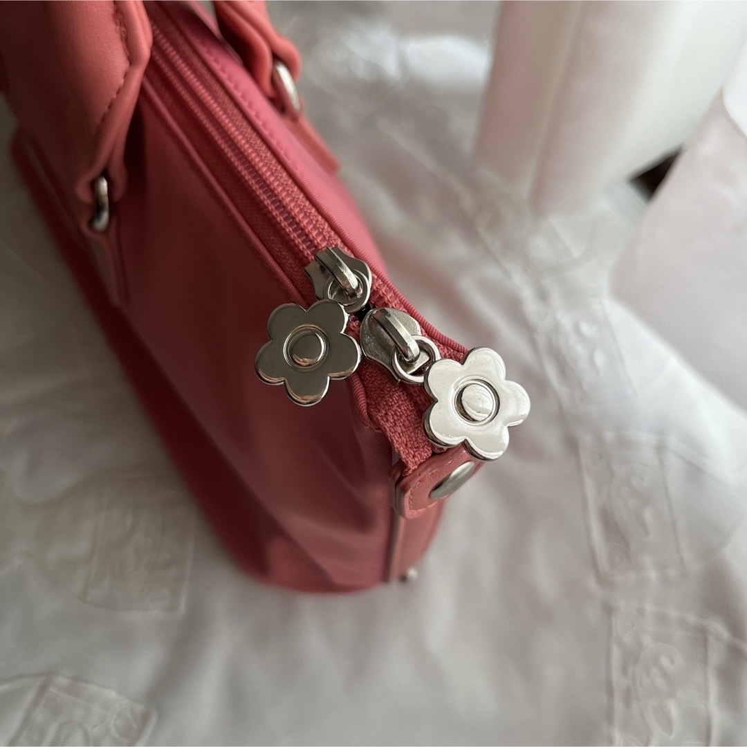MARY QUANT(マリークワント)の新品 ディフォーメーションデイジーミニトート（ピンク） レディースのバッグ(ハンドバッグ)の商品写真