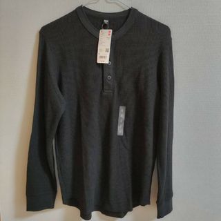 ユニクロ(UNIQLO)の匿名配送【メンズS】ワッフルヘンリーネックT ブラック(Tシャツ/カットソー(七分/長袖))