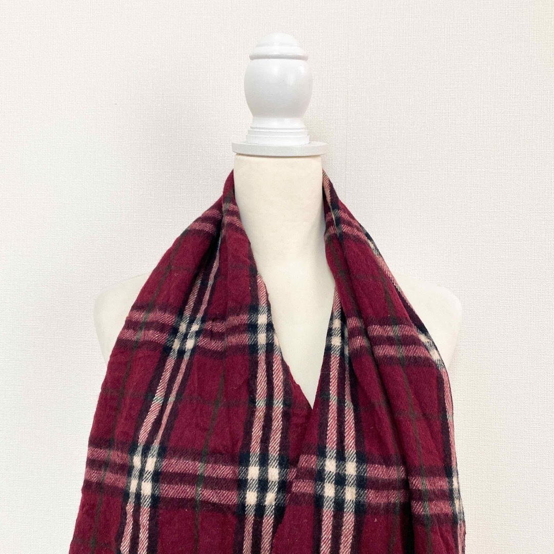 BURBERRY(バーバリー)のBurberry バーバリー　マフラー　ストール　ノバチェック　ウール　赤色 レディースのファッション小物(マフラー/ショール)の商品写真