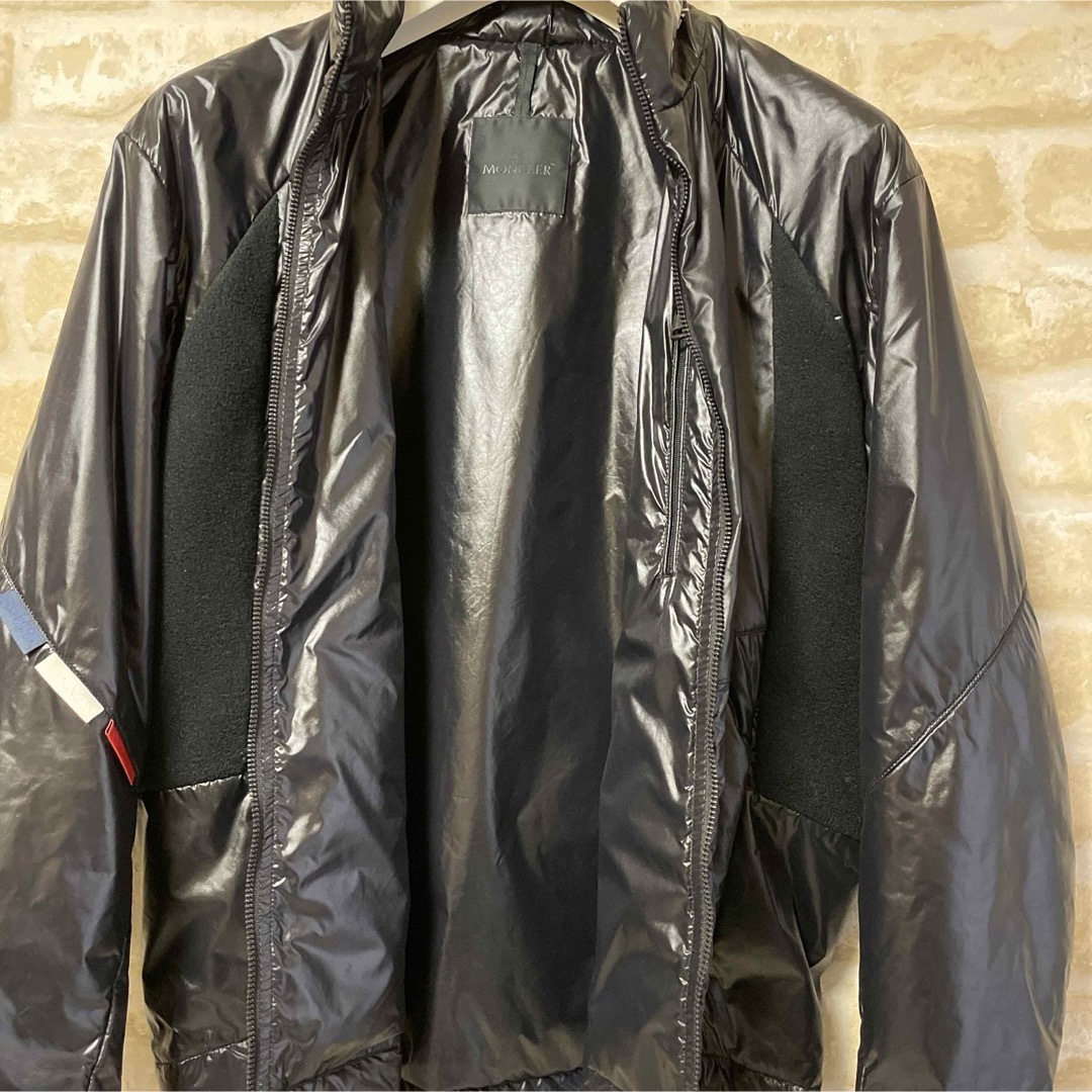 MONCLER(モンクレール)のMONCLER ﾓﾝｸﾚｰﾙ ジャケットサイズ1 黒 メンズのジャケット/アウター(ナイロンジャケット)の商品写真
