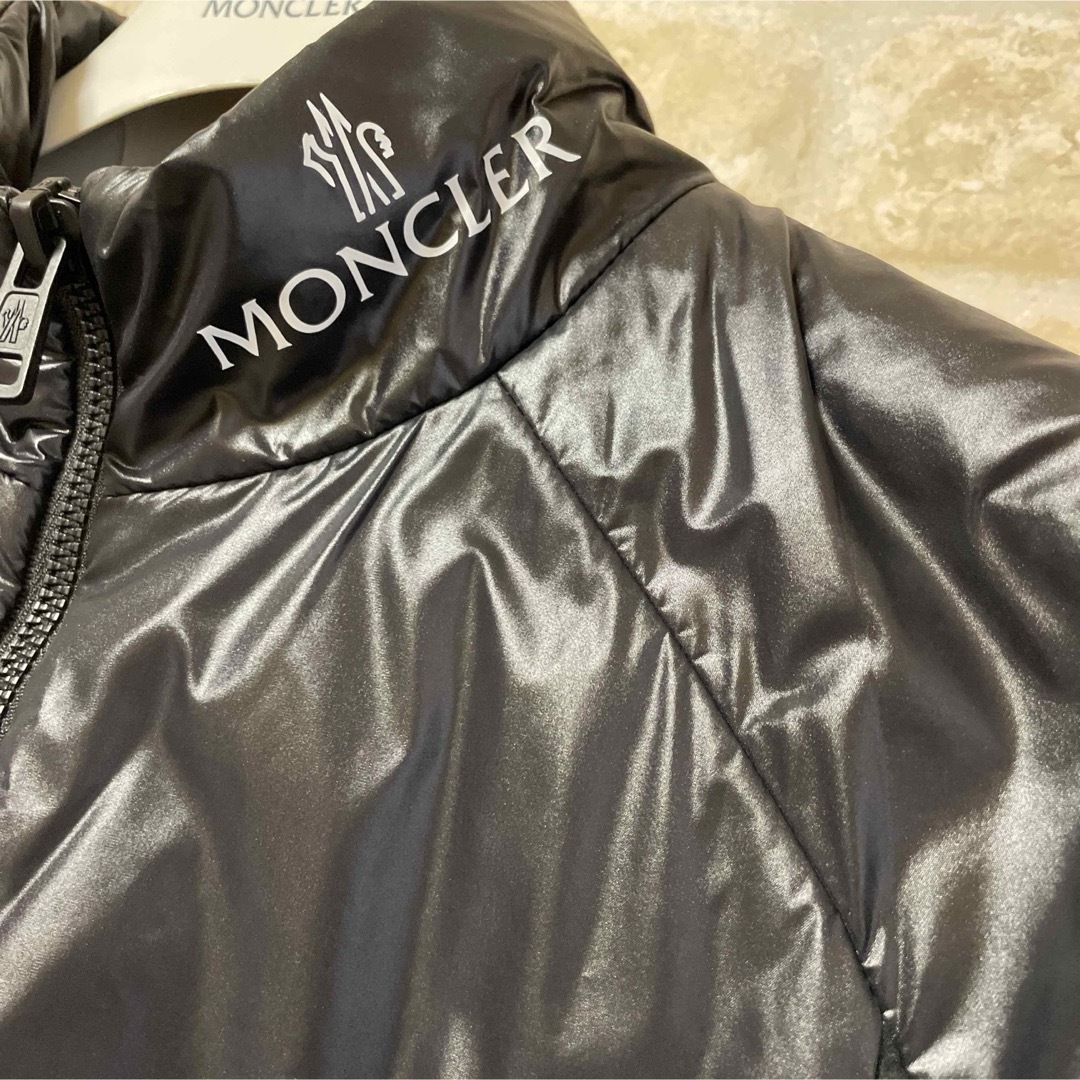 MONCLER(モンクレール)のMONCLER ﾓﾝｸﾚｰﾙ ジャケットサイズ1 黒 メンズのジャケット/アウター(ナイロンジャケット)の商品写真