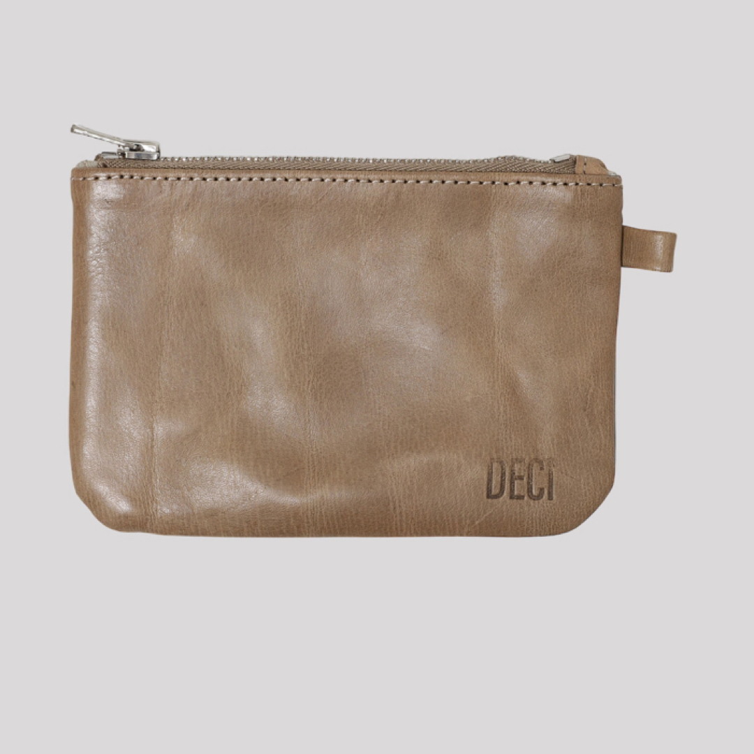 Hender Scheme(エンダースキーマ)のdeci Straight Zip Pouch S GRAY メンズのファッション小物(その他)の商品写真