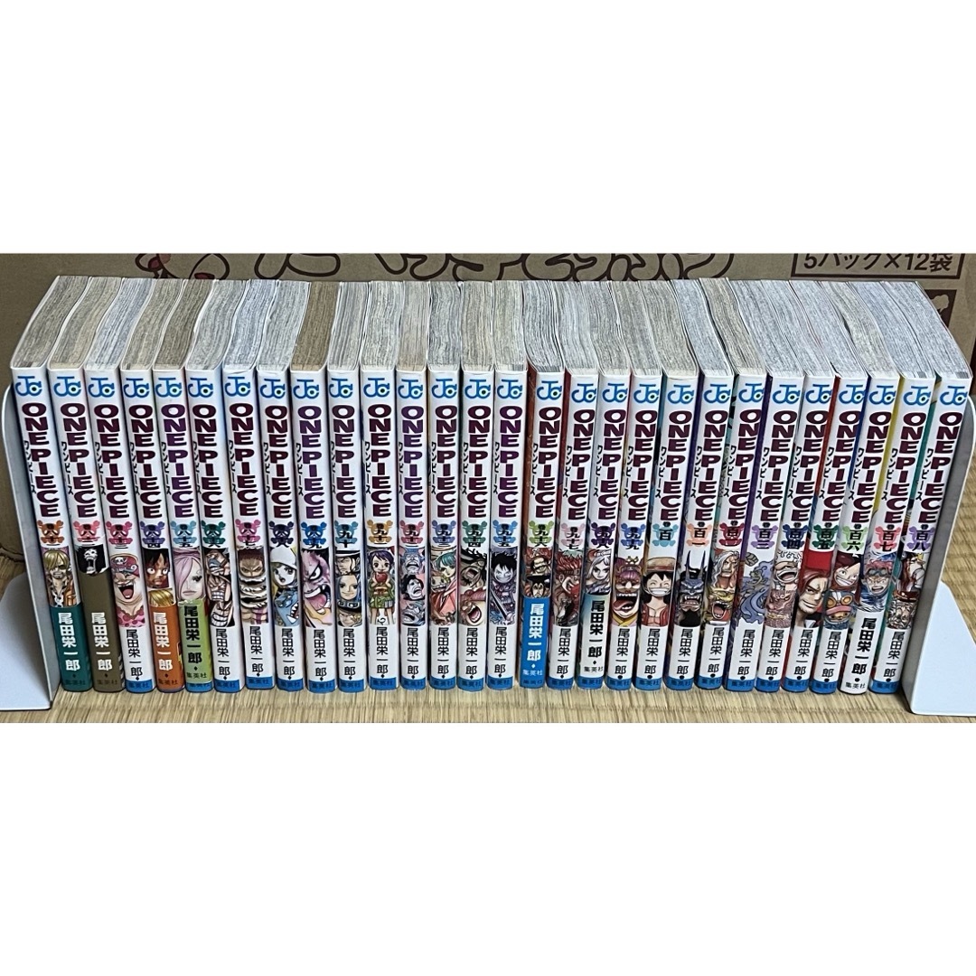 【27.28日限定セール！】ONE PIECE 全108巻＋関連本10冊 エンタメ/ホビーの漫画(全巻セット)の商品写真