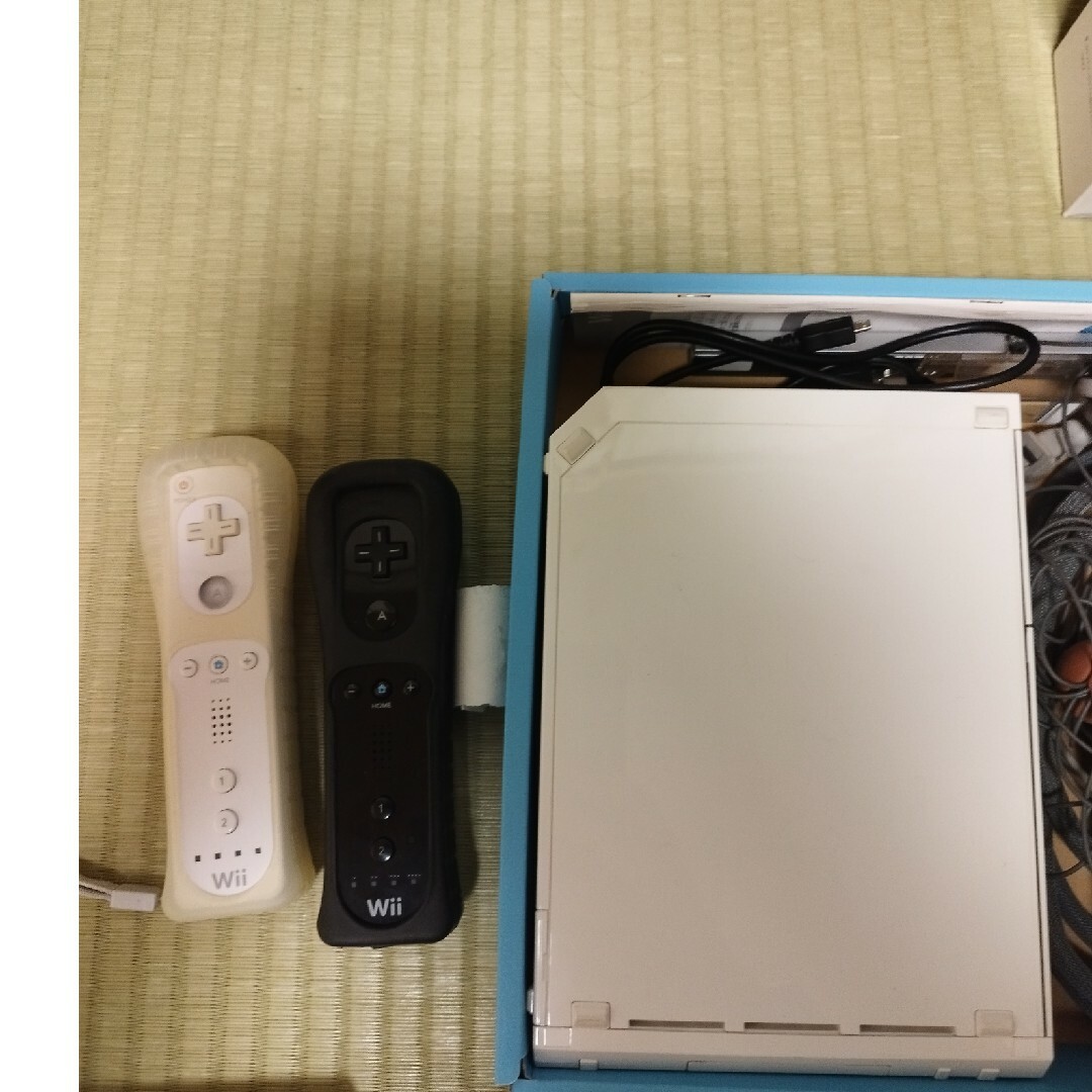 Wii(ウィー)のＷiiセット エンタメ/ホビーのゲームソフト/ゲーム機本体(家庭用ゲーム機本体)の商品写真