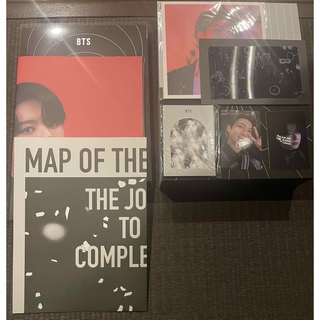 防弾少年団(BTS)(ボウダンショウネンダン)のBTS MAPOFTHESOULON:ECONCEPT PHOTOBOOK エンタメ/ホビーのCD(K-POP/アジア)の商品写真