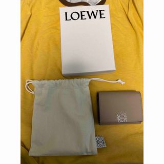 ロエベ(LOEWE)のロエベ☆二つ折財布　(財布)