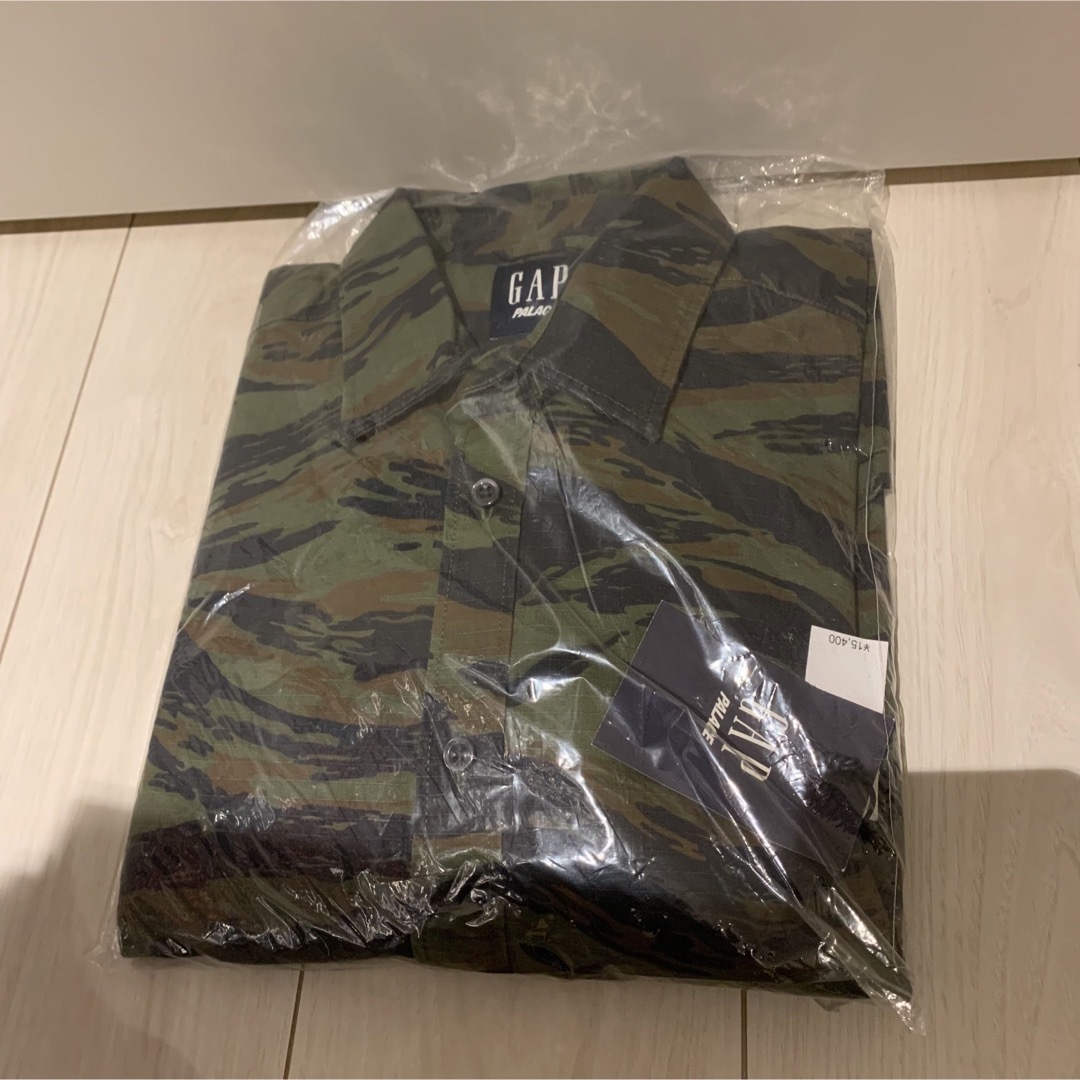 GAP(ギャップ)のPalace Gap カモフラージュ オックスフォード ドロップショルダー S メンズのトップス(シャツ)の商品写真