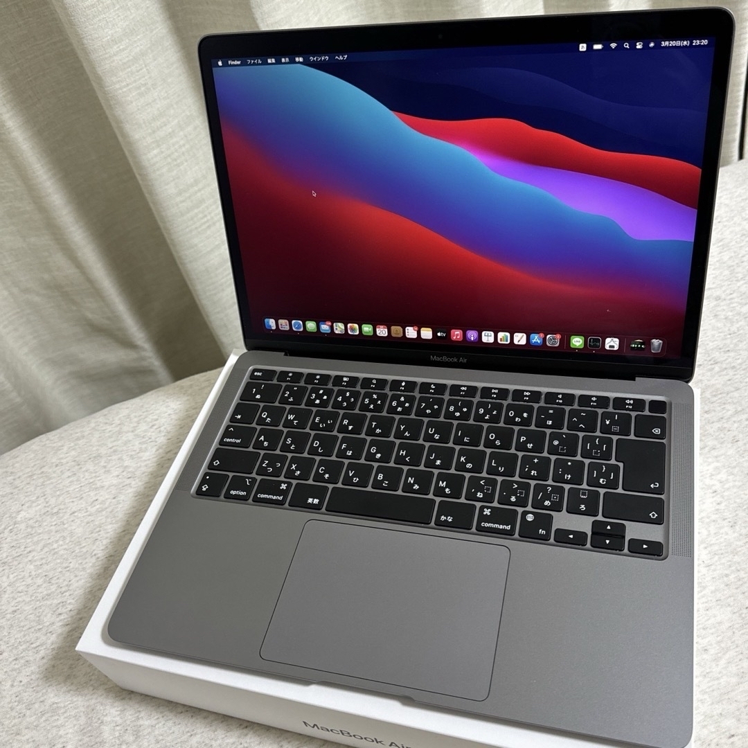 Mac (Apple)(マック)の【超美品】MacBook Air M1 8GB 256GB 13インチ スマホ/家電/カメラのPC/タブレット(ノートPC)の商品写真