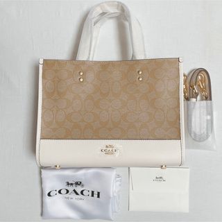 コーチ(COACH)のCOACH コーチ デンプシー キャリーオール シグネチャー ホワイト ベージュ(トートバッグ)