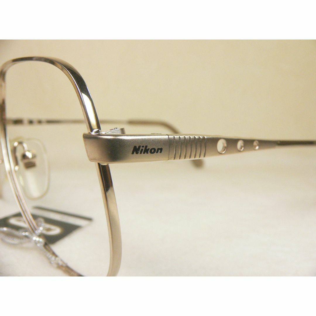 Nikon(ニコン)のNikon ヴィンテージ 眼鏡 フレーム ティアドロップ 穴空き ニコン メンズのファッション小物(サングラス/メガネ)の商品写真