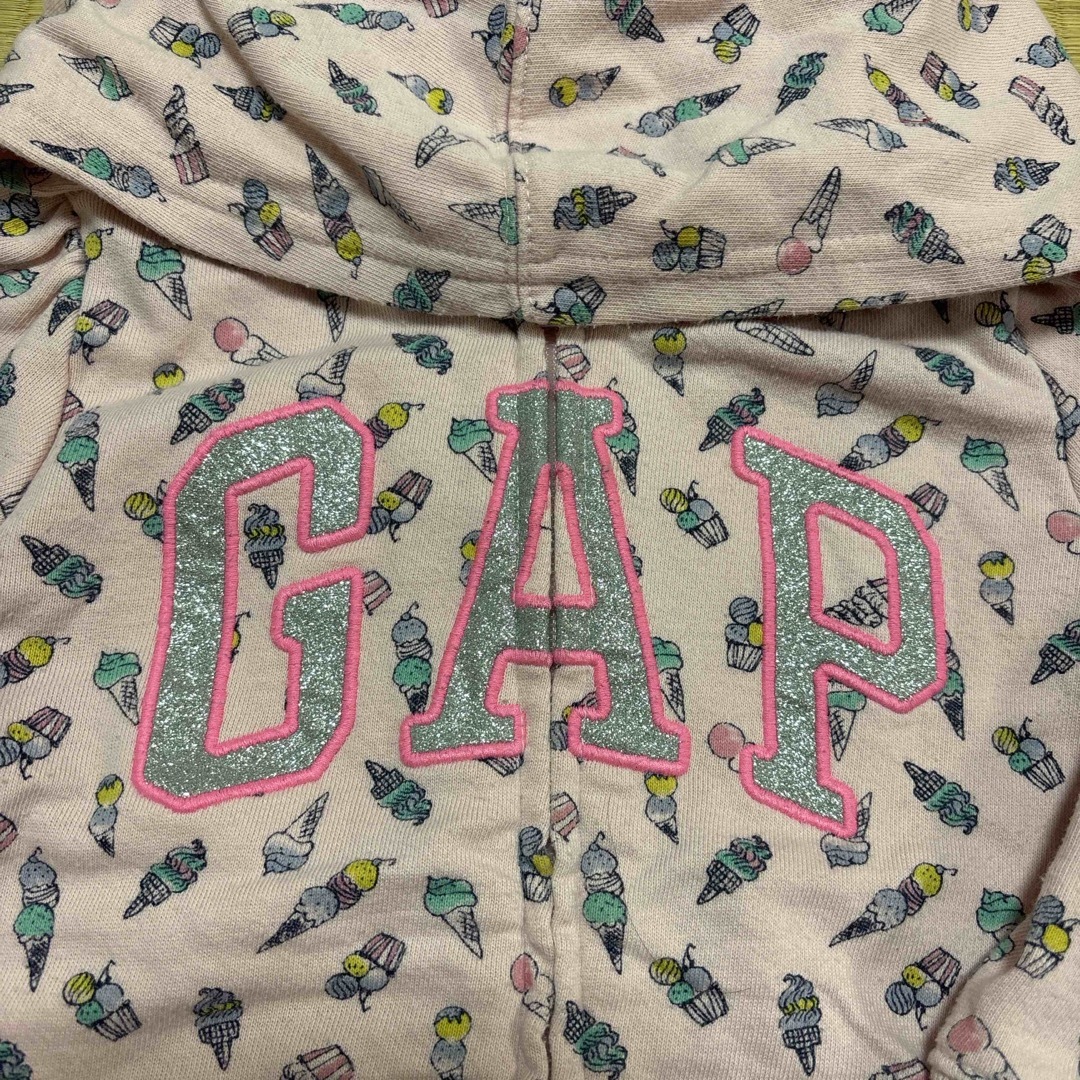 GAP(ギャップ)のGAP キッズパーカー キッズ/ベビー/マタニティのキッズ服女の子用(90cm~)(ジャケット/上着)の商品写真