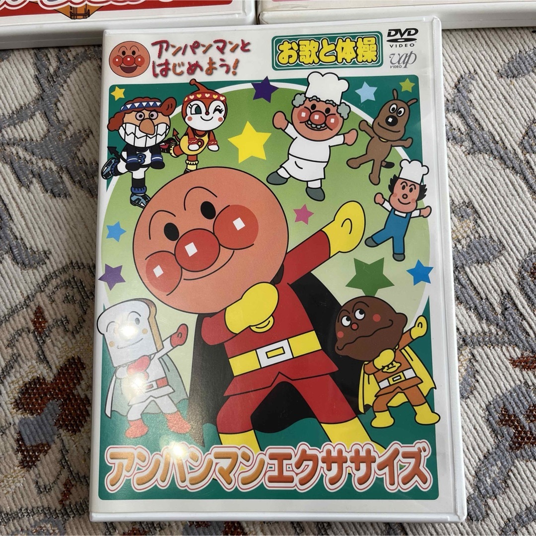 アンパンマン(アンパンマン)のアンパンマン  DVD3枚セット エンタメ/ホビーのDVD/ブルーレイ(アニメ)の商品写真