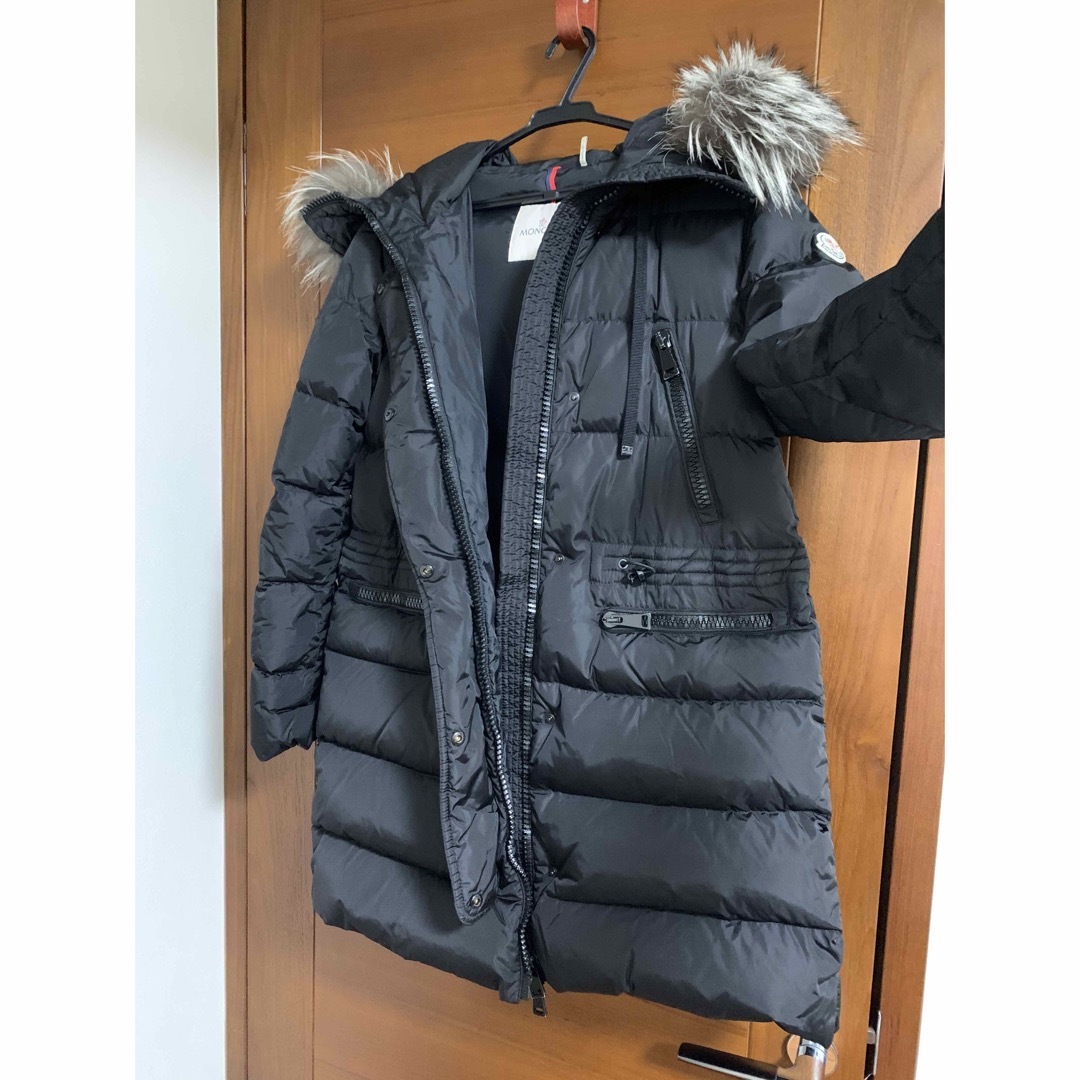 MONCLER(モンクレール)の人気　モンクレール　aphrotiti ブラック　1 moncler レディースのジャケット/アウター(ダウンジャケット)の商品写真