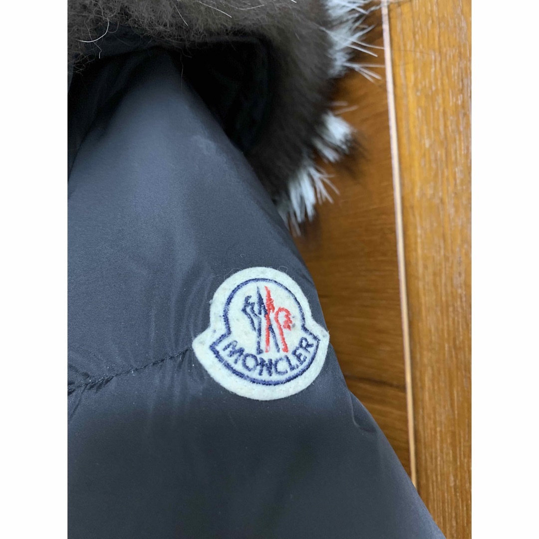 MONCLER(モンクレール)の人気　モンクレール　aphrotiti ブラック　1 moncler レディースのジャケット/アウター(ダウンジャケット)の商品写真