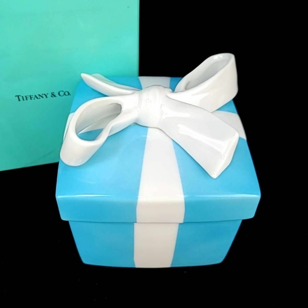 Tiffany & Co.(ティファニー)の●未使用 ◆ ティファニー　ブルーボックス　小物入れ　ラージサイズ　箱つき インテリア/住まい/日用品のインテリア小物(小物入れ)の商品写真