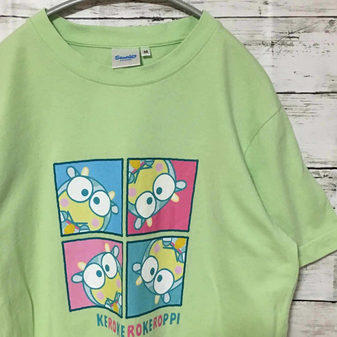 サンリオ(サンリオ)の【人気】サンリオ SANRIO Tシャツ M 黄緑 ケロケロケロッビー  メンズのトップス(Tシャツ/カットソー(半袖/袖なし))の商品写真