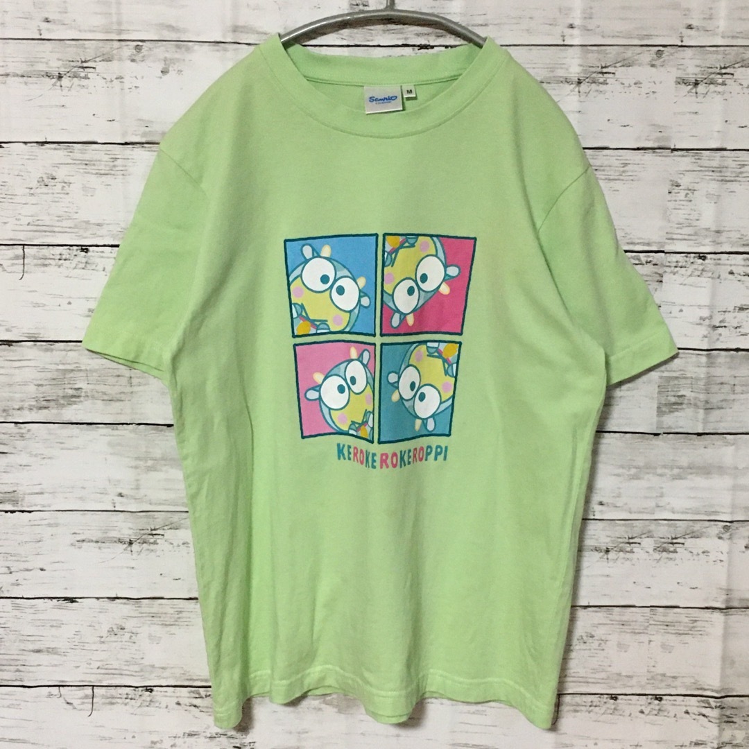 サンリオ(サンリオ)の【人気】サンリオ SANRIO Tシャツ M 黄緑 ケロケロケロッビー  メンズのトップス(Tシャツ/カットソー(半袖/袖なし))の商品写真