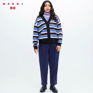 ユニクロ(UNIQLO)のユニクロ　マルニ　コーデュロイワイドフィットタックパンツ(カジュアルパンツ)