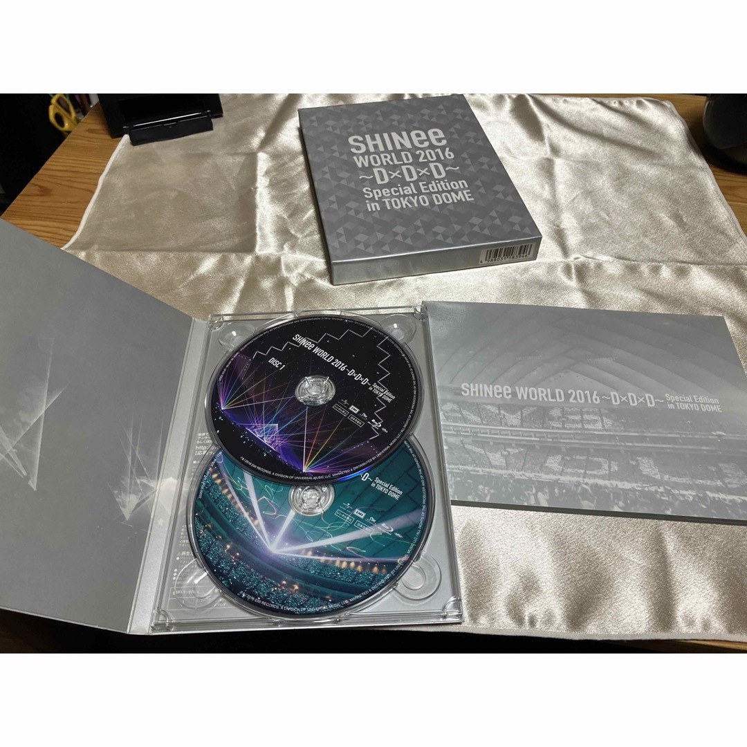 SHINee(シャイニー)のSHINee　WORLD　2016〜D×D×D〜　Special　Edition エンタメ/ホビーのCD(K-POP/アジア)の商品写真